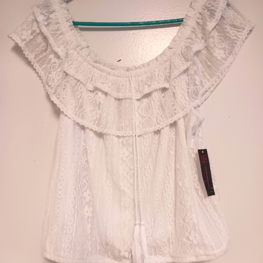 No Boundaries White Flutter Sleeve Ruffled Blouse with Bib Collar